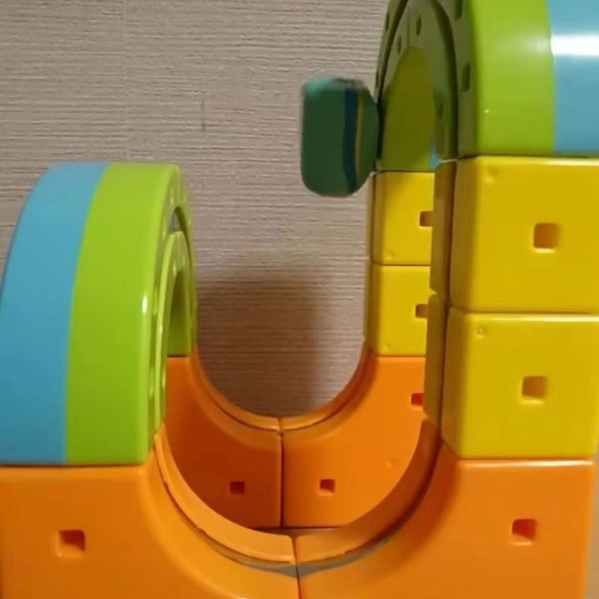Children's Magnetic Rail Car Building Toys